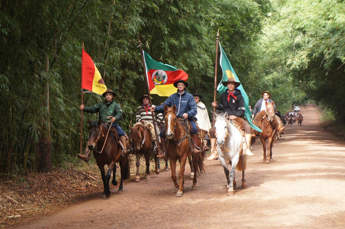 Cavalgada teve um trajeto de 23 quilômetros e alertou sobre a importancia da preservação ambiental
