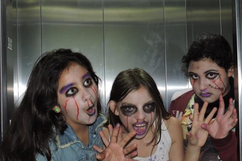 A oficina contou com a participação de 20 alunos da Escola Estadual de Ens. Fund. Sparta de Souza