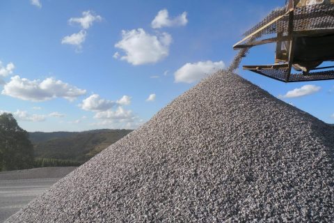 Compra de pedra brita em ano eleitoral será investigada