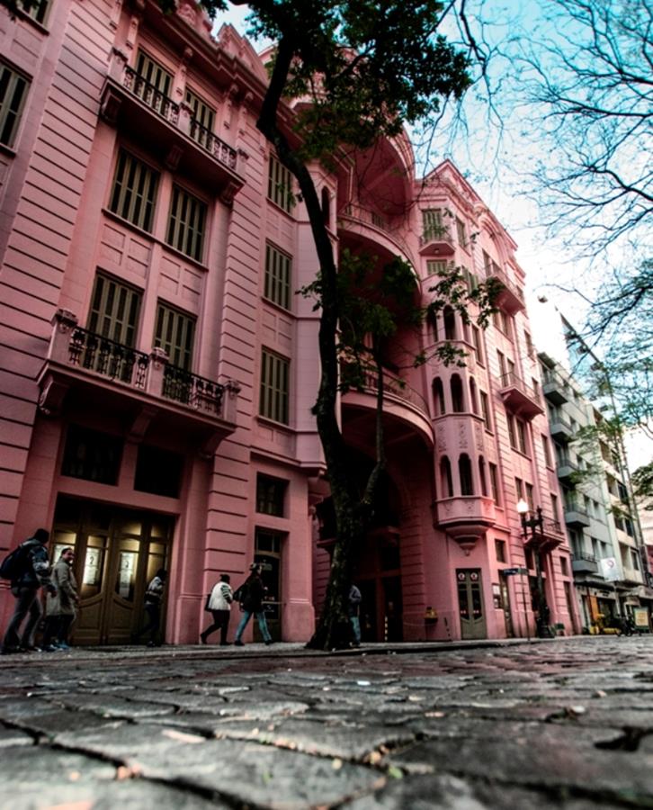 Fachada da Casa de Cultura Mário Quintana