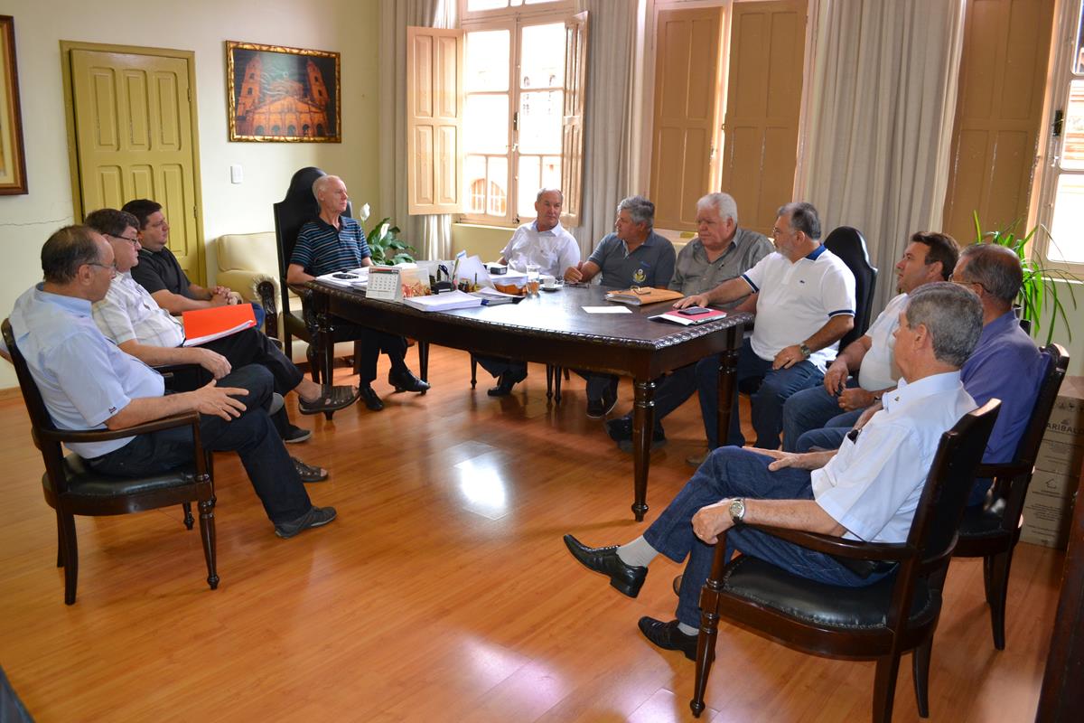 O encontro foi realizado no centro administrativo José Alcebíades de Oliveira