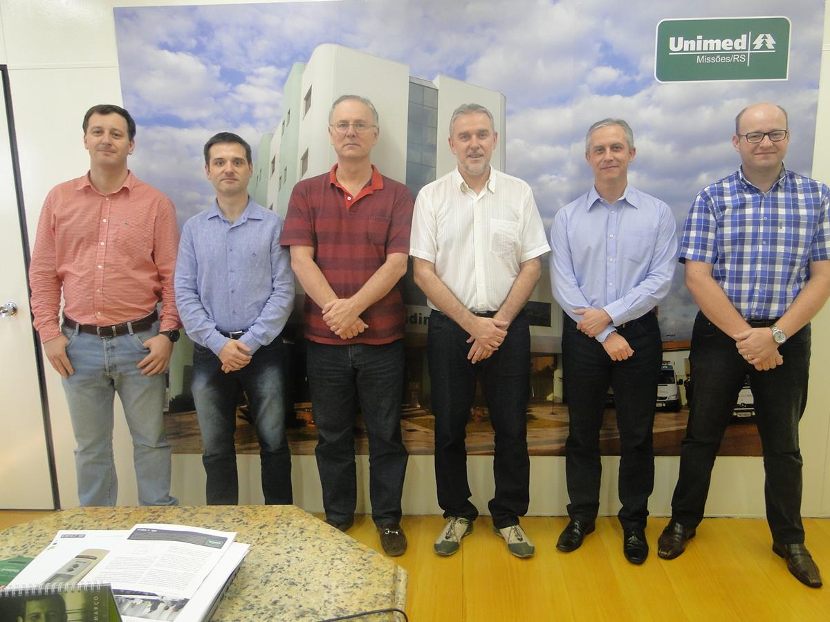 Dr. Márcio José Siqueira, Dr. Daniel Pereira Leal, Dr. Edson Luiz Maluta, Dr. Roberto Antônio Valandro Bellinaso, Dr. Fabiano Rolim Batista, Dr. Gilmar Weber