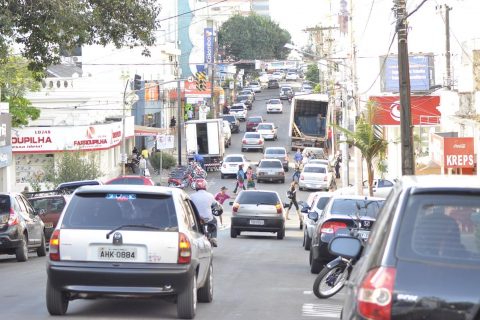 Segundo a Delegacia da Receita Estadual de Santo Ângelo, 25.299 mil veículos pagam IPVA na cidade de uma frota total que chega a 51.722 mil veículos