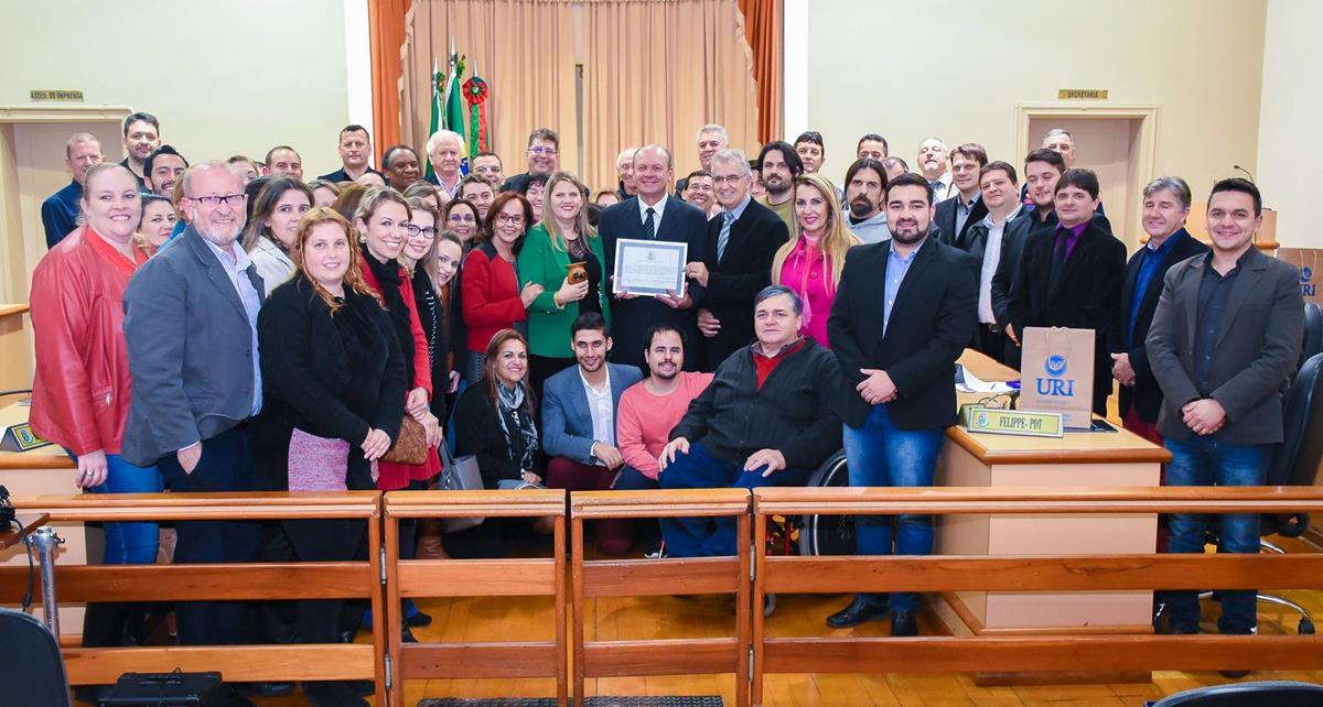 Sessão Solene aconteceu na última segunda-feira, dia 23, na Câmara de Vereadores