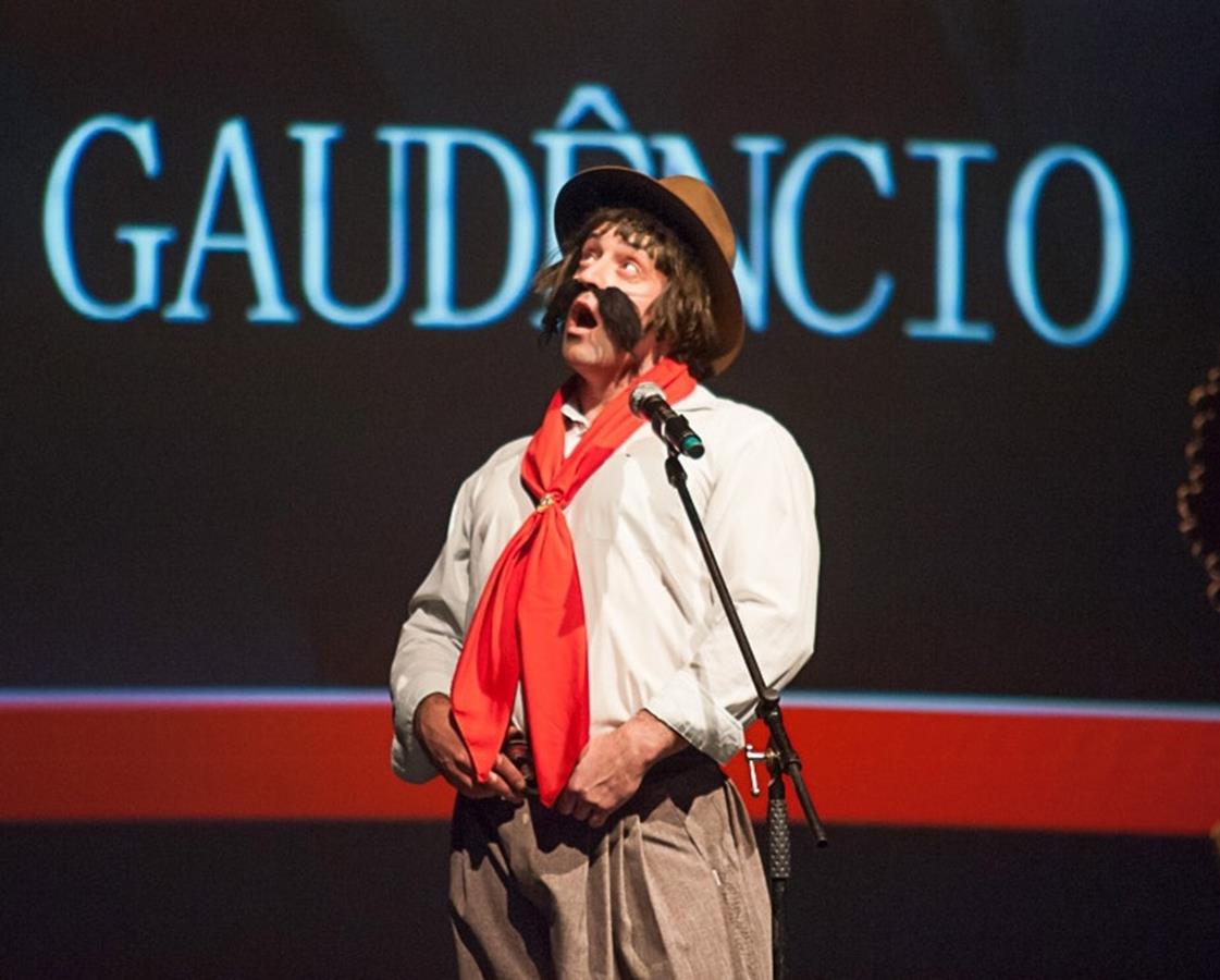  stand up “Bagual do Gaudêncio”acontece no próximo dia 8, às 20h, no Teatro Antônio Sepp