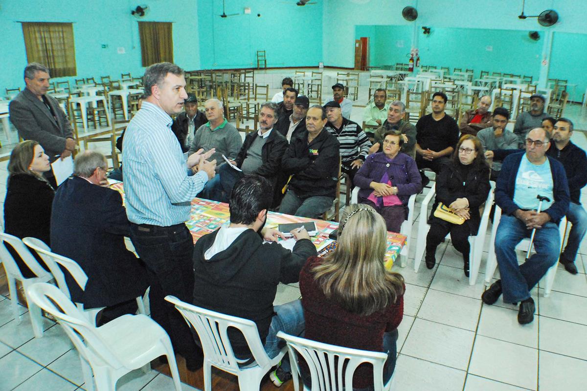 A audiência pública foi realizada no Clube da  Terceira Idade Roda de Chimarrão do Bairro Pippi