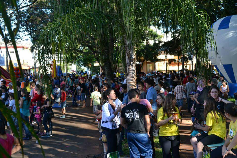 Atividades lúdicas e esportivas fazem parte da programação da Rua de Lazer