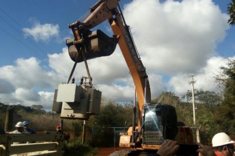 Crosan - troca do gerador na ETA II