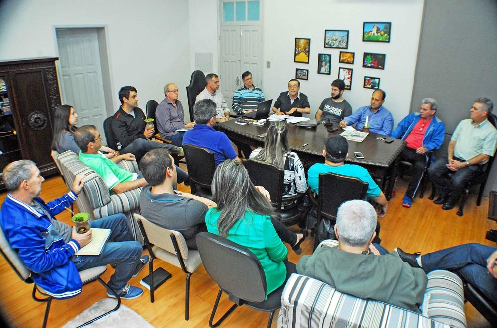 Turno único foi tratado durante reunião com os secretários