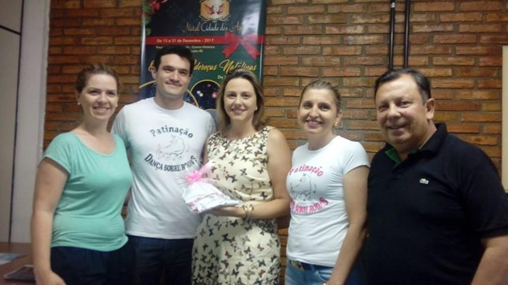 Na quinta-feira, dia 30, a primeira-dama Juliana Barbosa e o secretário de Turismo, Esporte, Lazer e Juventude, Vando Ribeiro de Souza, firmaram parceria com os organizadores do Festival. 