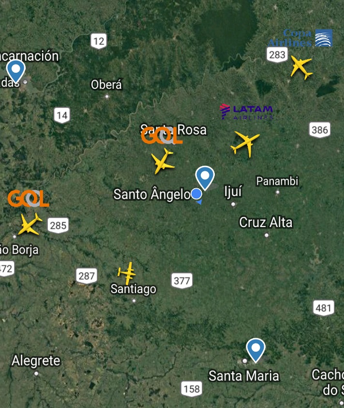 Por meio do aplicativo FlightRadar 24h, é possível conferir quais aviões estão próximos à Santo Ângelo