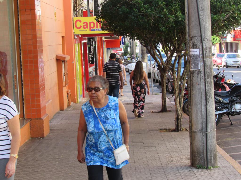 Centro de Santo Ângelo na manhã de sexta-feira, dia 27. às 10h - Foto - Marcos Demeneghi