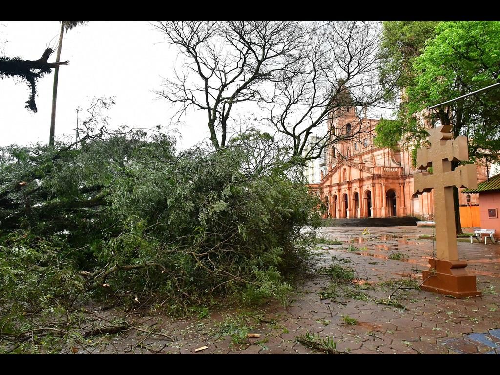 6-Temporal em Santo Ângelo-foto fernando gomes (Copy)