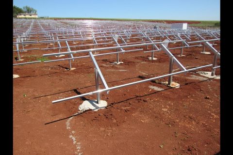 Obras da usina de energia solar da Unimed - Foto: Marcos Demeneghi