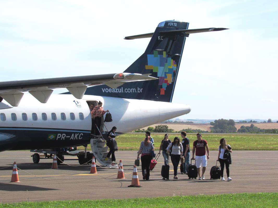 Desembarque no aeroporto Regional Sepé Tiaraju em Santo Ângelo - Foto: Marcos Demeneghi