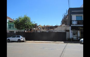 Hotel-Brasil-tem-a-fachada-derrubada-6-Copy-346x220.jpg