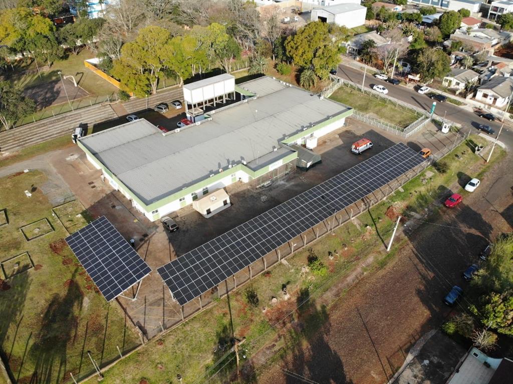 Usina de geração de energia solar na UPA - Santo Ângelo - Foto: Divulgação RGE/CPFL  